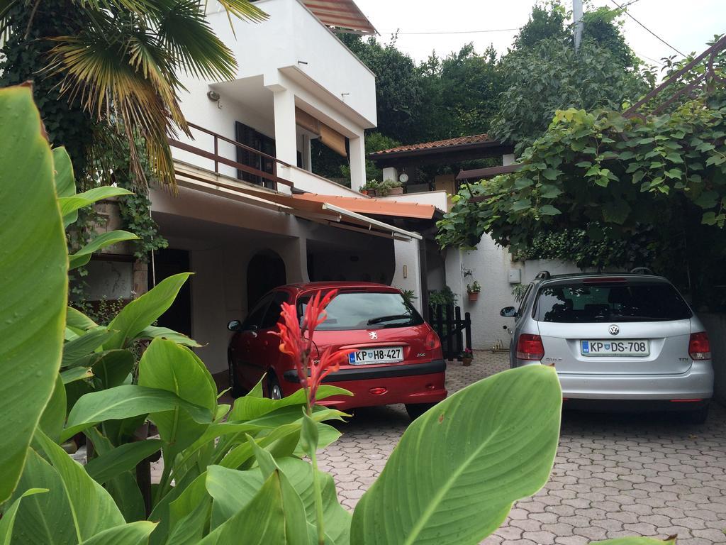 Apartments Petric โคเปร์ ภายนอก รูปภาพ