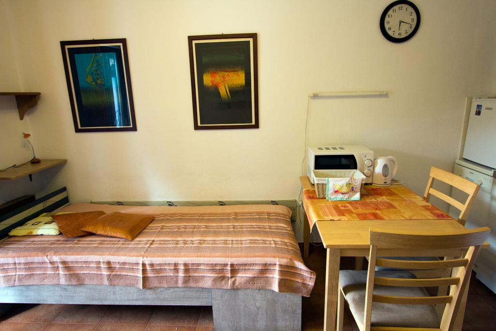 Apartments Petric โคเปร์ ภายนอก รูปภาพ