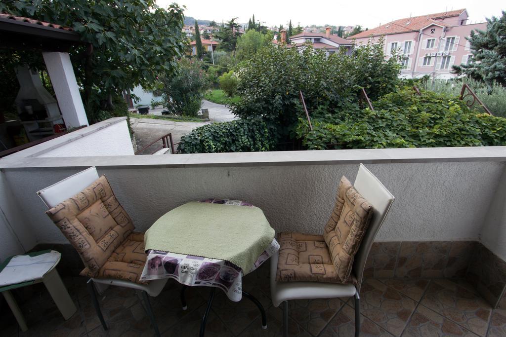 Apartments Petric โคเปร์ ภายนอก รูปภาพ